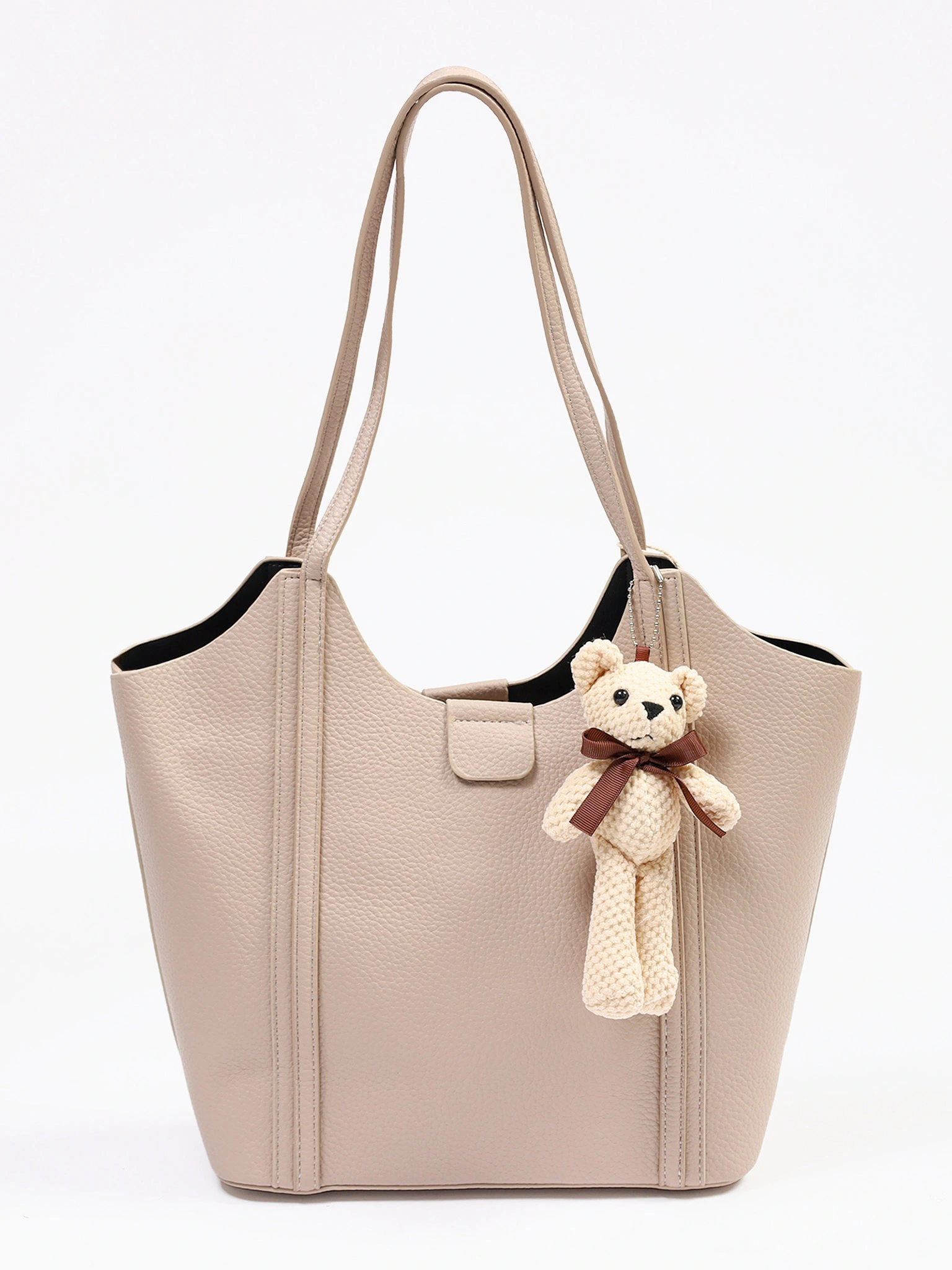 Сумка-тоут с плоскими ручками с брелком-медвежонок в ассортименте